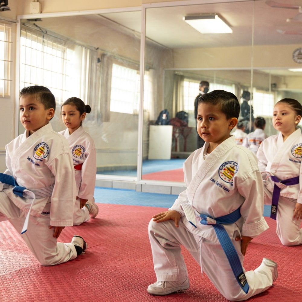 Kinder con aulas para actividades deportivas